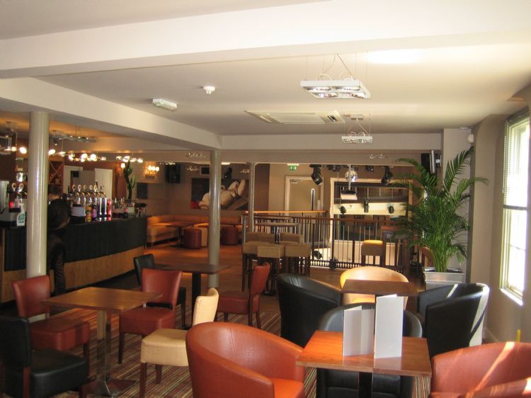 Zinc Cardiff